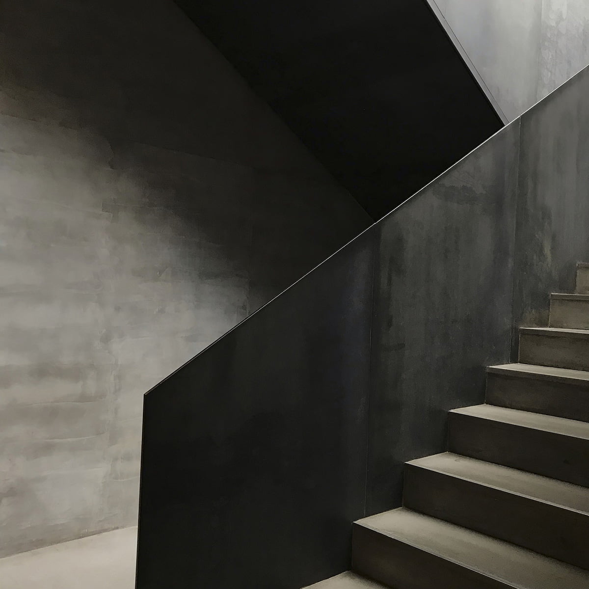 Escalera de diseño negra Escalera de diseño negra